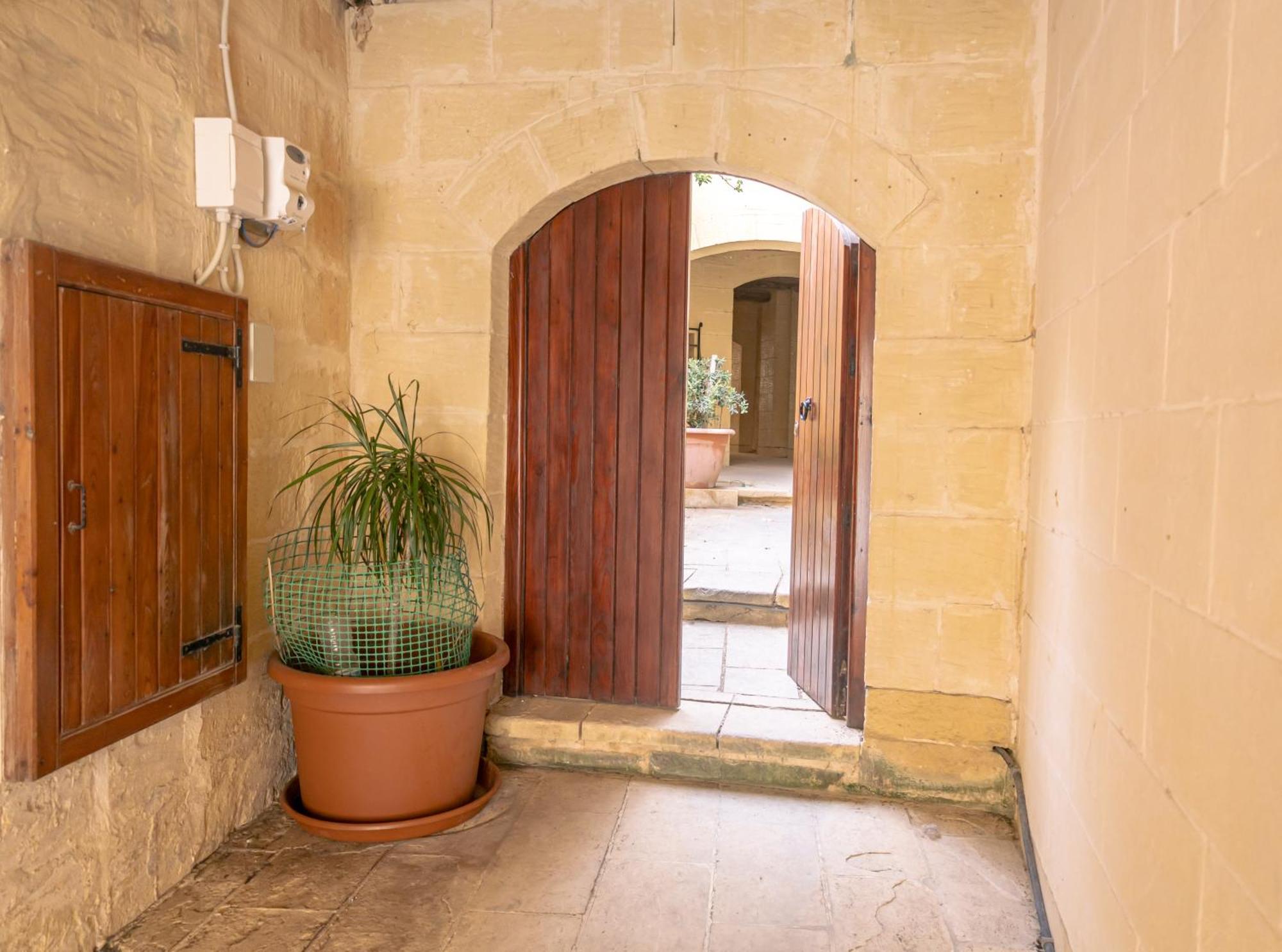 Tranquil 2-Bedroom Escape Nadur Eksteriør bilde